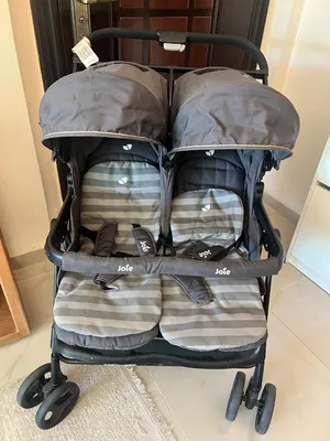 Twin baby stroller Joie