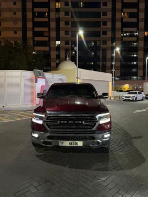 دودج رام لارامي اعلى فئة 2021 فل مواصفات بحالة ممتازة وارد امريكي DODGE RAM LARAMIE بدون اي مشاكل