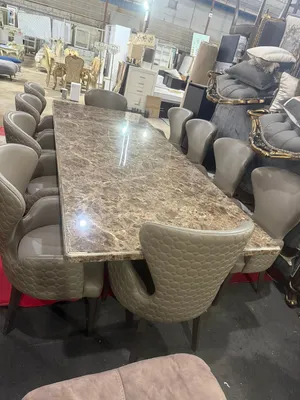 Dining table for sale