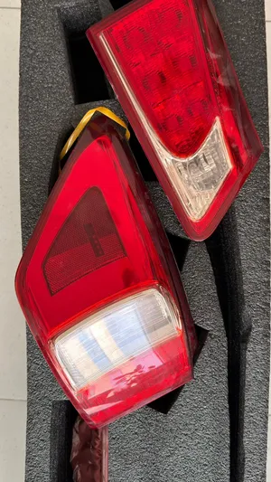 مصابيح الوكالة لسيارة لكزس is 250 (Made in japan)Agency lights for Lexus is 250