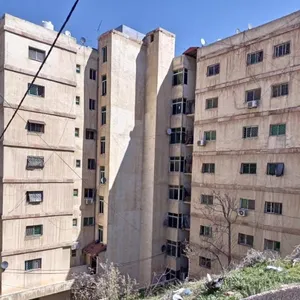 شقة مميزة للبيع في جبل الجوفة – 3 غرف – كراج ومصعد