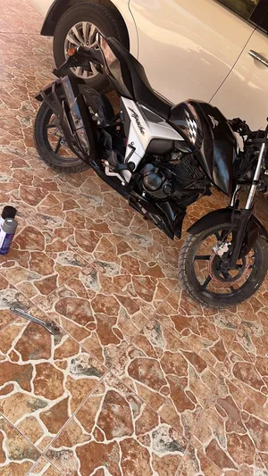 دراجه أباتشي نضيفه بـ 210