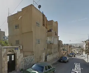 عمارة سكنية في جبل الأشرفية