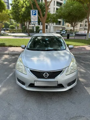 Nissan  Tida