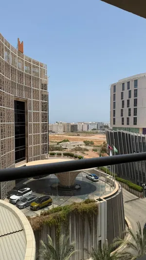 شقة للبيع في الخوير مسقط جراند مول موثثة