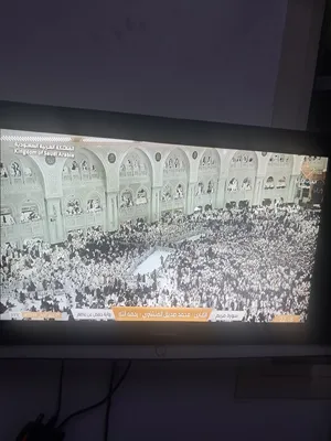 Samsung monitors for sale  in Doha