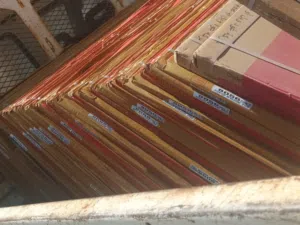 60 صندوق بورسالين هندي جديد 17 صندوق بورسالين ليبي جديد 10 أكياس كولة 1 بريمر للبيع