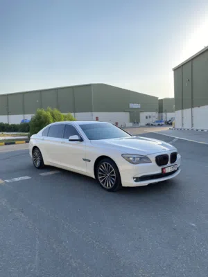 BMW 740i 2012 خليجي فل ابشن