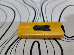 USB3.2 شبه جديدة