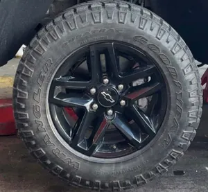 Silvrado z71 trailboss 18 inch rims