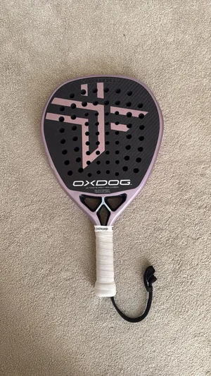 Padel racket OXDOG only used 1mounth