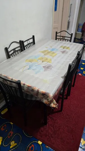 dining tablet set ( comes with 6 chairs) مجموعة أقراص الطعام (تأتي مع 6 كراسي)
