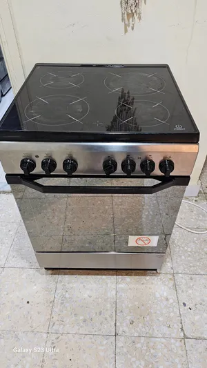 Indesit electric ceramic cooker