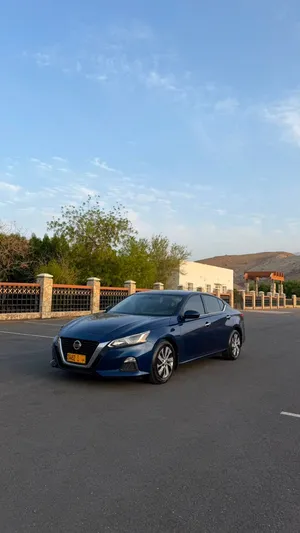 Used Nissan Altima in Al Batinah