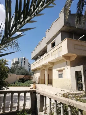 1275 m2 4 Bedrooms Townhouse for Sale in Misrata Abbad