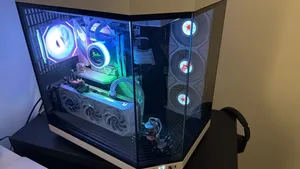 Gaming PC  Ryzen 7 9800X3D  RTX 5070 Ti  32GB DDR5  2 Months Old