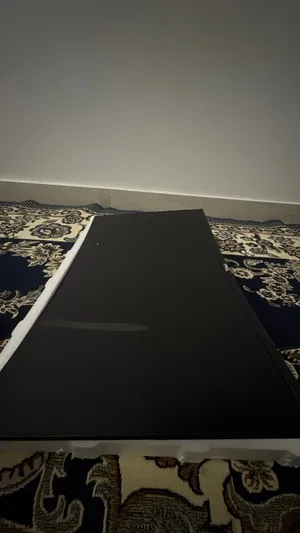 شاشة Liblad للألعاب 27 إنش منحنية (Curved VA - 180Hz) - للبيع كقطع غيار أو تصليح بكامل ملحقاتها