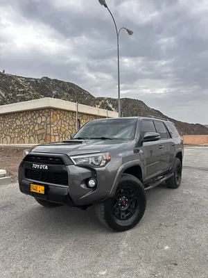 Used Toyota 4 Runner in Al Sharqiya