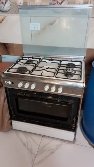فرن غاز وطبخ للبيع زجاج مفكوك وموجود