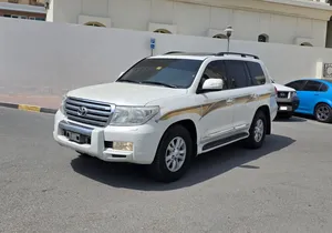 Dhs 51,000/= Toyota Land Cruiser GXR - V8 - Gcc - Full Option