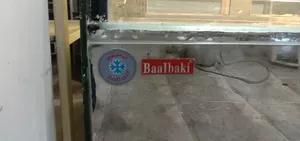 ثلاجتين عرض كيك وحلويات بسعر حرق للبيع المستعجل