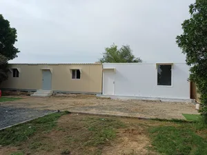 BRAND-NEW PORTABLE CABIN & ACCESSORIES