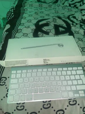 كيبورد Apple