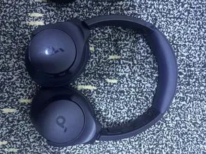 JBL BT520 and ANKER SOUNDCORE q20i two headphones only for 13.5