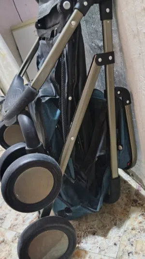 عربانة طفل استخدام مرة واحده  وبيها مجال