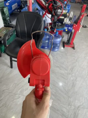 مقص أعشاب شحن