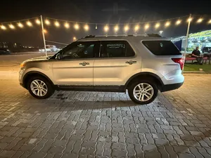 Ford Explorer 2015 – 3.5L V6 – 4WD (7 seats)
