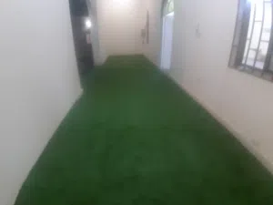 العشب الصناعي اهلا وسهلا بالجميع في عالم العشب الصناعي بجميع انواعه والوانه موقعنا بالخوير