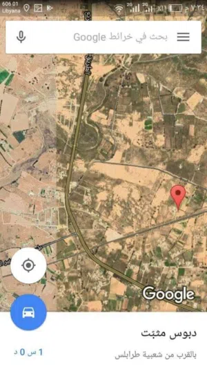 مزرعة 7500 م مع تلات منازل بأحواض السباحة واقفات على الطلاء بناء حديت في بداية القويعة