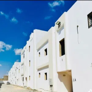 شقه عظم للبيع حى نافو كمباوند 2 بسعر 85.000