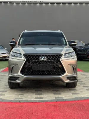Used Lexus LX in Ajman