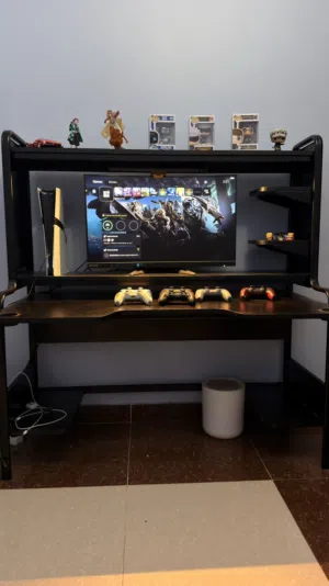 Gaming desk for sell in a perfect/new condition