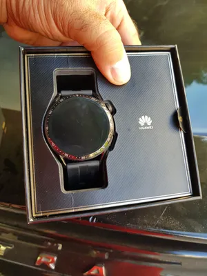 ساعة هواوي GT3 46mm لون اسود بحال الوكالة  كرتونة و شاحن للبيع بسعر مغري