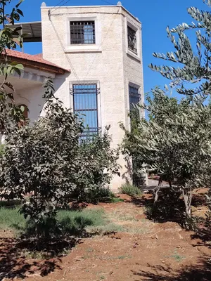 500 m2 More than 6 bedrooms Villa for Sale in Irbid Huwwarah