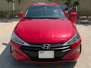 Hyundai Elantra 2019 - Full Option