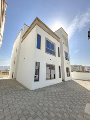654 m2 More than 6 bedrooms Villa for Sale in Muscat Ansab