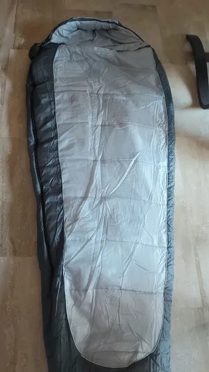 sleeping bag وارد اميركا مبطنة مناسبة ل 4 فصول قياس  200سم×80 جديدة غير مستعملة مناسبة للتخييم