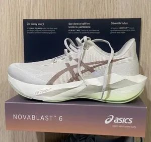 للبيع شوز رياضي ASICS NOVABLAST 6