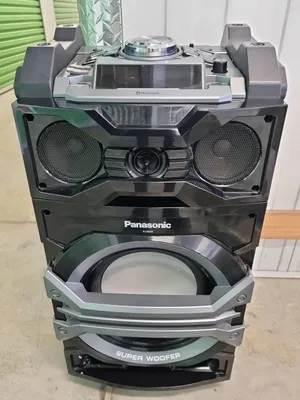 Panasonic Model no SC- SMAX5 Speaker output power1000 watts Bluetooth 7 days warranty 35 kd fixed