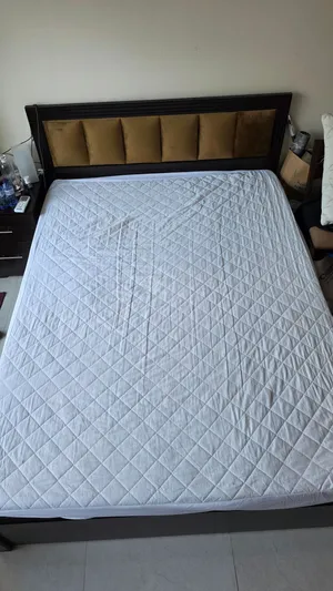 Queen Size Bed with Clean mattress & Matress protector for sale