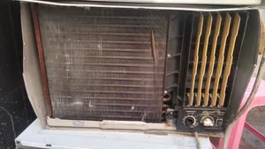 window AC for sale good condition good working with fixing exchange offer