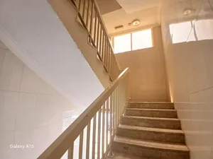 للبيع بنايه بالروضه عجمان ودخل فى حدود 10٪