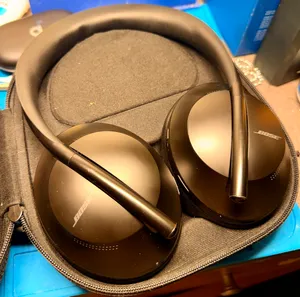 Bose 700 Noise Cancelling Headphones