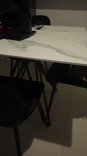 4 seater dining table