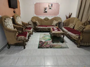 طقم انتريه كرسيين وكنبتين وطاولة مستورد