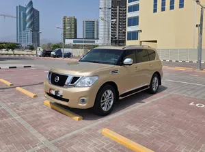 Dhs 27999/=  2012 Nissan Patrol LE Platinum قمه في النظافه - مسرفس بالكامل  - بحالة ممتازة جداً